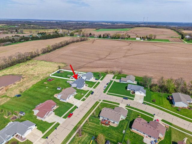 1303 Prominence Drive, Janesville, WI 53548