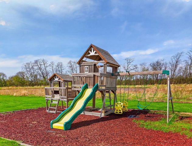 1303 Prominence Drive, Janesville, WI 53548