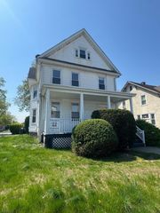 34 Palisade Ave, Bergenfield Boro, NJ 07621