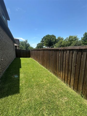 3809 brookridge Court, Bedford, TX 76021