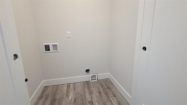 312 Edison Court 28, Muskegon, MI 49440