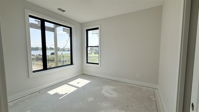 312 Edison Court 28, Muskegon, MI 49440