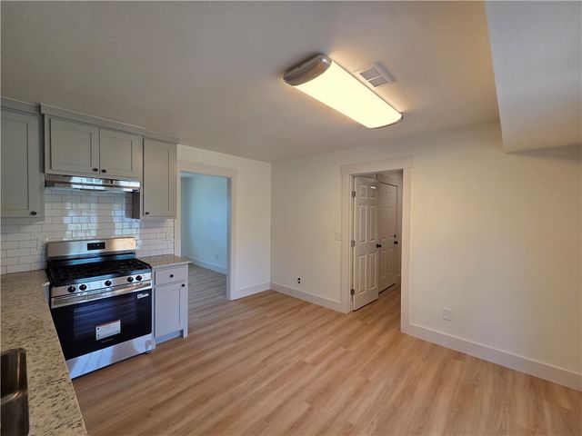 1305 Bishop Drive, Rogers, AR 72756