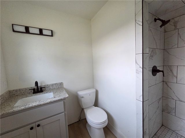 1305 Bishop Drive, Rogers, AR 72756