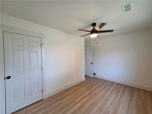 1305 Bishop Drive, Rogers, AR 72756