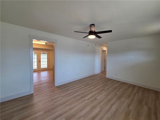 1305 Bishop Drive, Rogers, AR 72756