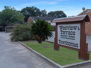 1300 Eagle Lake Road 8, Sealy, TX 77474