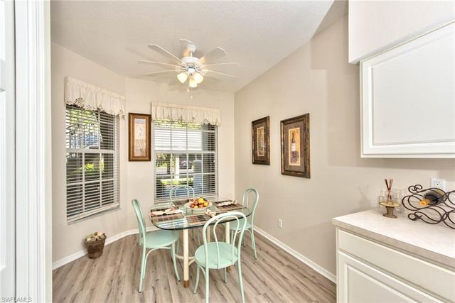 1970 Willow Bend CIR 6-102, Naples, FL 34109