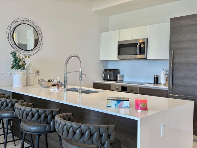 301 Altara Ave 418, Coral Gables, FL 33146