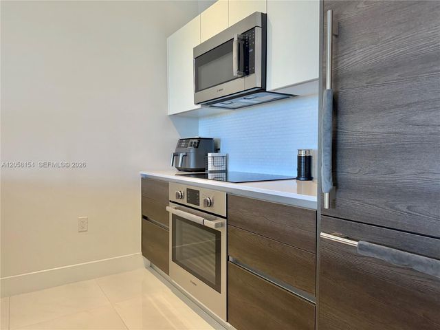 301 Altara Ave 418, Coral Gables, FL 33146