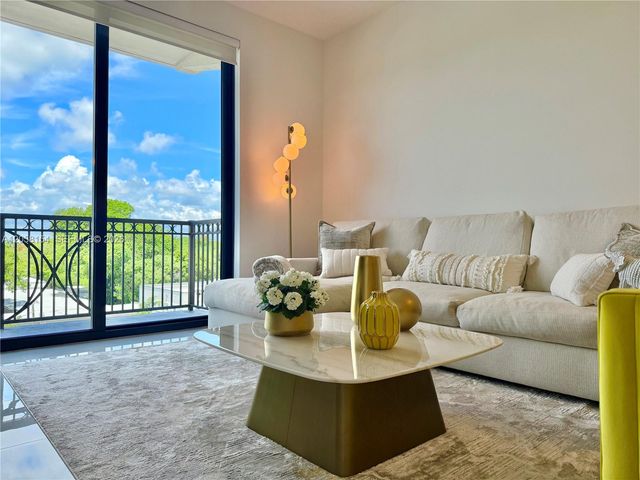 301 Altara Ave 418, Coral Gables, FL 33146