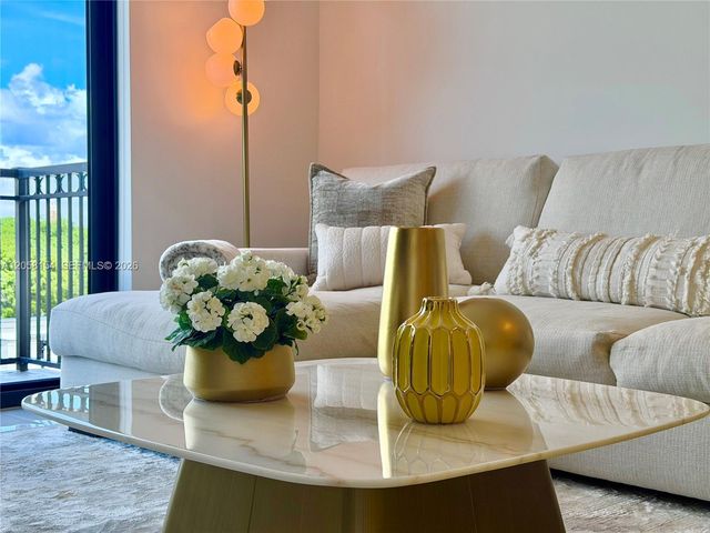 301 Altara Ave 418, Coral Gables, FL 33146