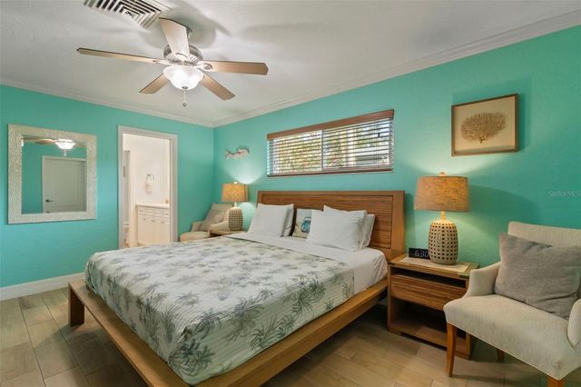 6454 BEECHWOOD AVENUE, Sarasota, FL 34231