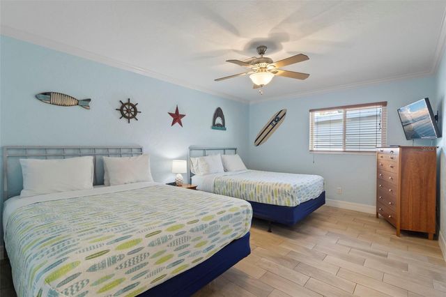 6454 BEECHWOOD AVENUE, Sarasota, FL 34231