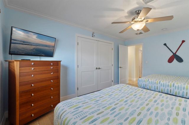 6454 BEECHWOOD AVENUE, Sarasota, FL 34231