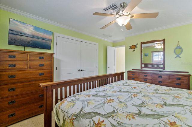 6454 BEECHWOOD AVENUE, Sarasota, FL 34231