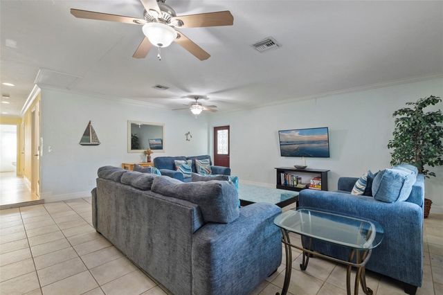 6454 BEECHWOOD AVENUE, Sarasota, FL 34231