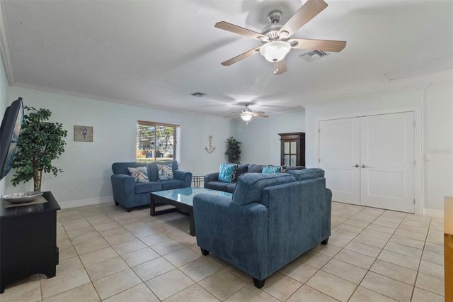 6454 BEECHWOOD AVENUE, Sarasota, FL 34231
