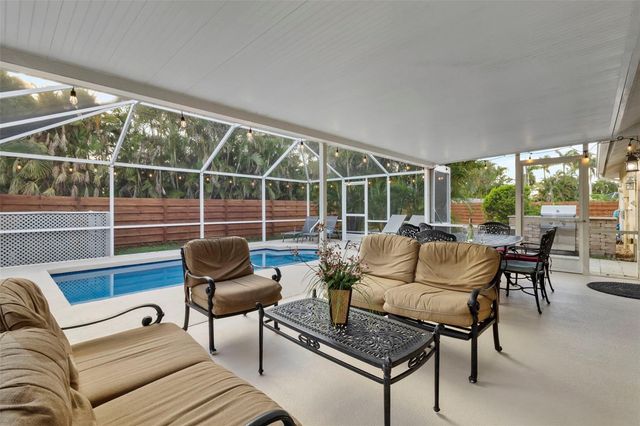 6454 BEECHWOOD AVENUE, Sarasota, FL 34231