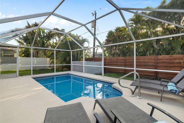 6454 BEECHWOOD AVENUE, Sarasota, FL 34231