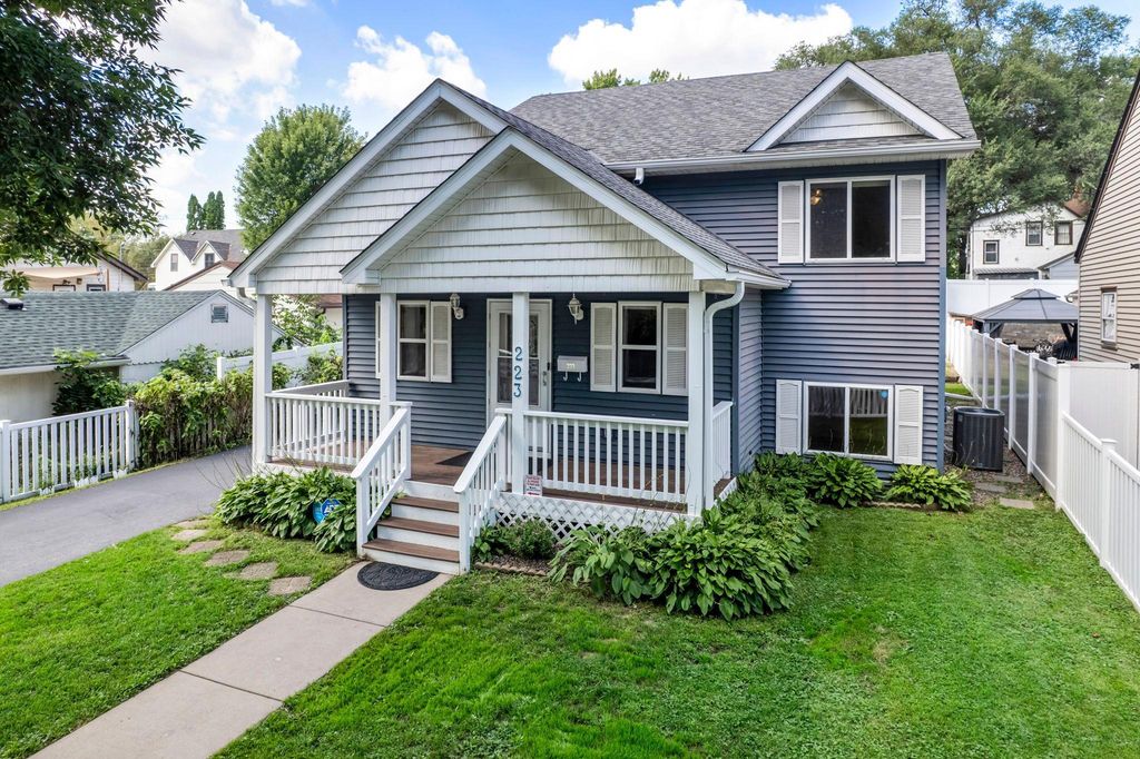 223 Hurley Street E, West Saint Paul, MN 55118