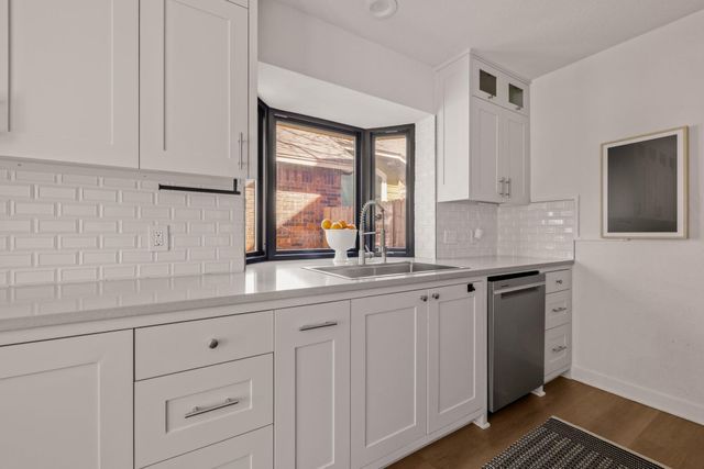 6012 La Naranja LN, Austin, TX 78749