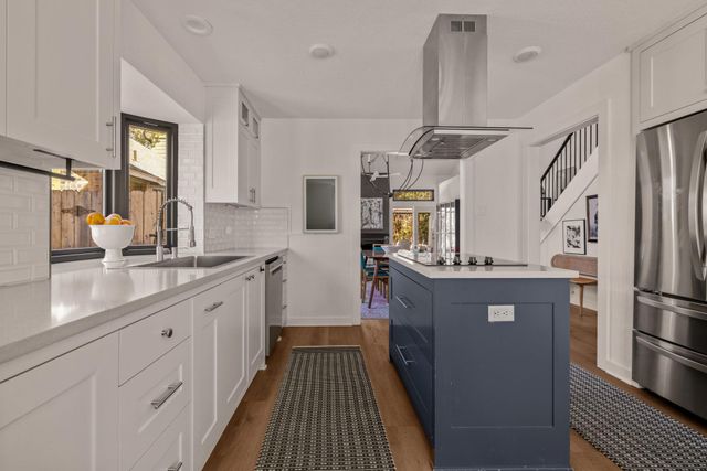 6012 La Naranja LN, Austin, TX 78749