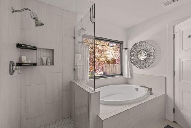 6012 La Naranja LN, Austin, TX 78749