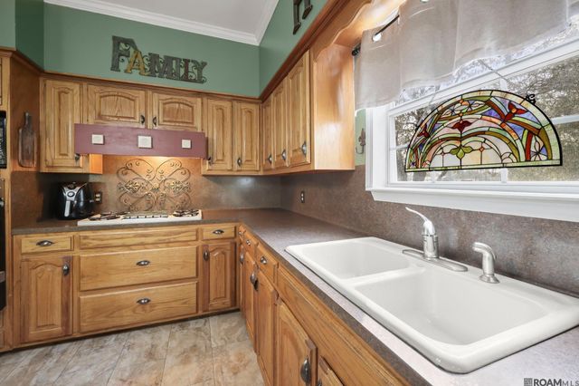 21915 Machost Rd, Zachary, LA 70791