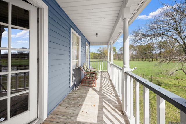 21915 Machost Rd, Zachary, LA 70791