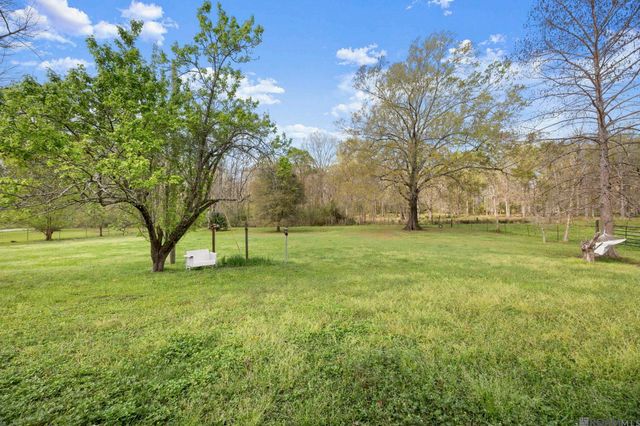 21915 Machost Rd, Zachary, LA 70791