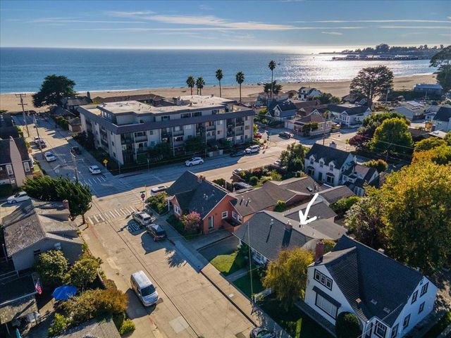 207 2nd Avenue, Santa Cruz, CA 95062