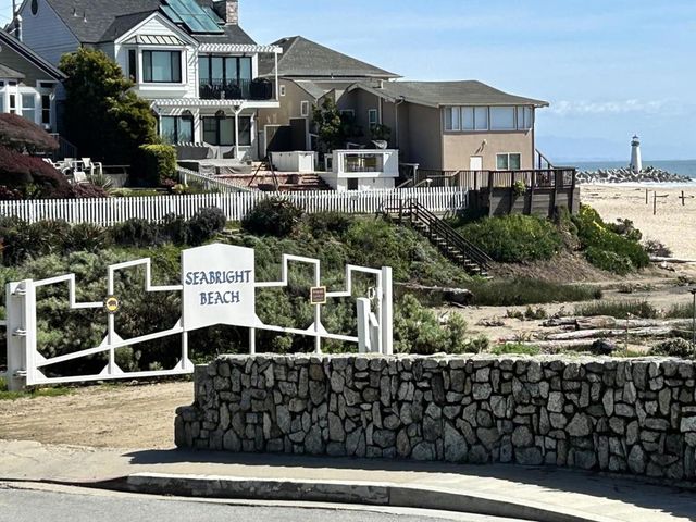 207 2nd Avenue, Santa Cruz, CA 95062