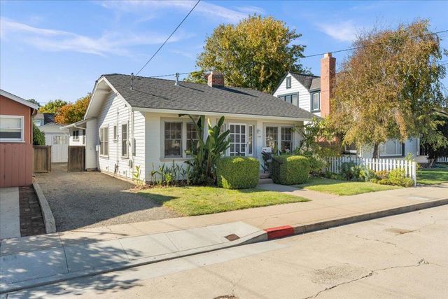 207 2nd Avenue, Santa Cruz, CA 95062