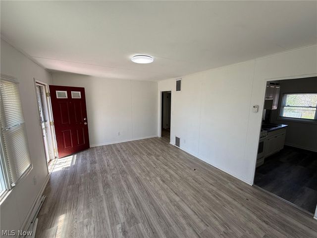 15615 Lotus Drive, Cleveland, OH 44128
