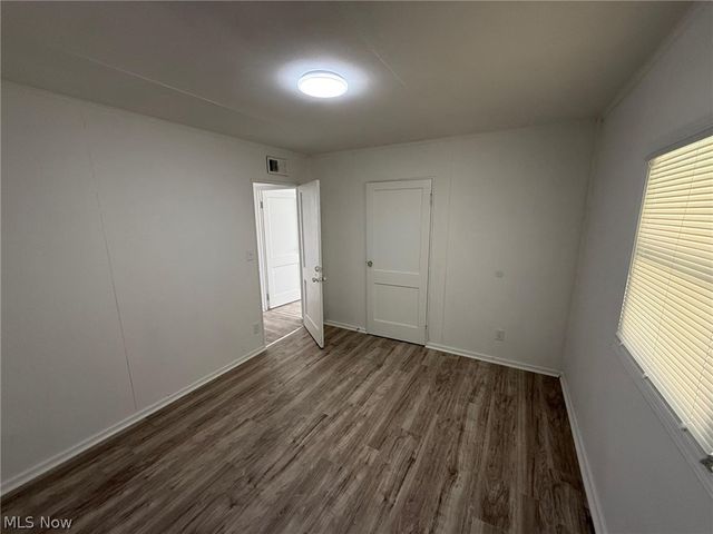 15615 Lotus Drive, Cleveland, OH 44128