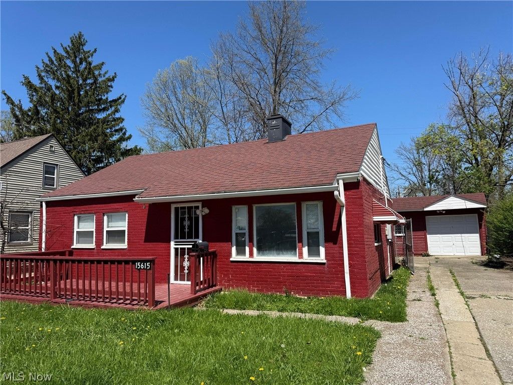 15615 Lotus Drive, Cleveland, OH 44128