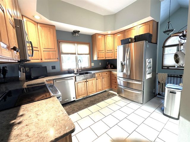 5682 Topanga Drive, Coloma, MI 49038