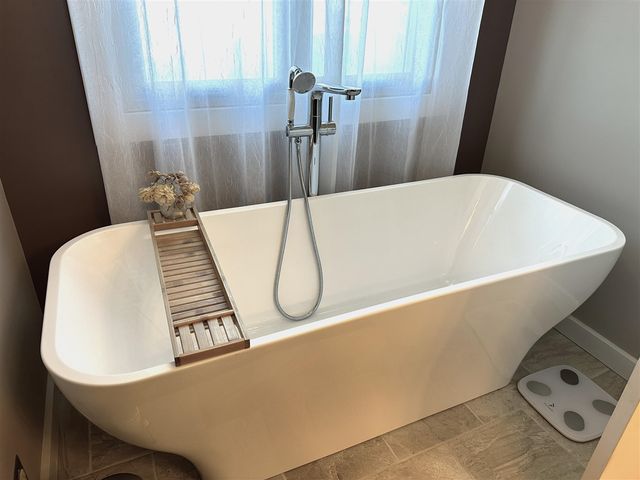 5682 Topanga Drive, Coloma, MI 49038