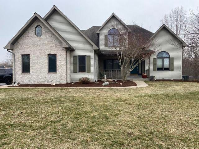 5682 Topanga Drive, Coloma, MI 49038