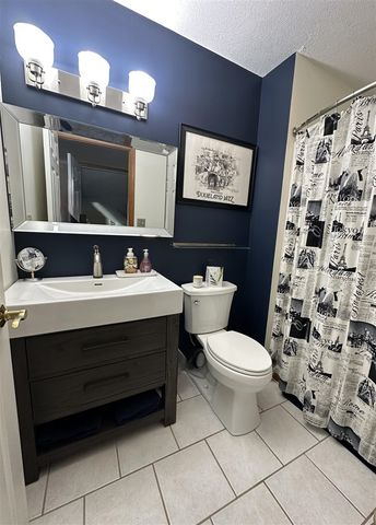 5682 Topanga Drive, Coloma, MI 49038