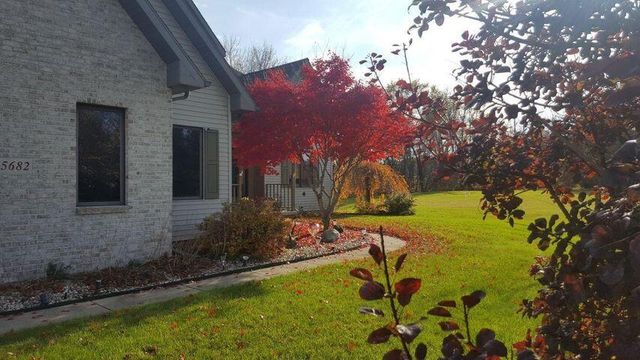 5682 Topanga Drive, Coloma, MI 49038