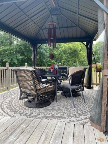 5682 Topanga Drive, Coloma, MI 49038