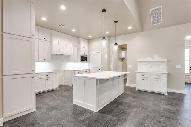 3146 N Henney Road, Choctaw, OK 73020