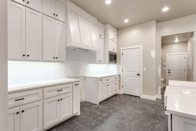 3146 N Henney Road, Choctaw, OK 73020