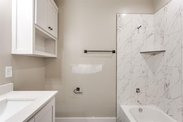 3146 N Henney Road, Choctaw, OK 73020