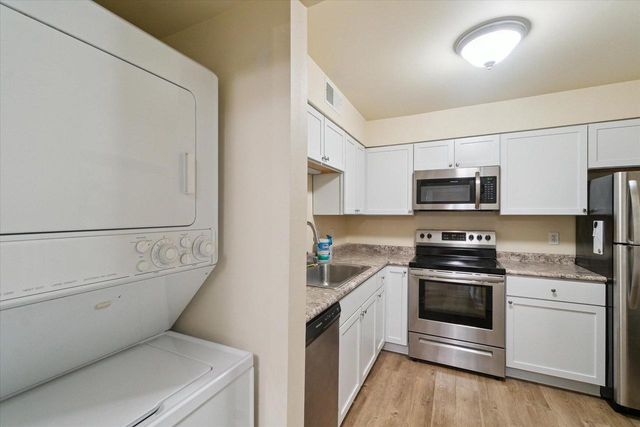9002 W Lisbon AVENUE #210, Milwaukee, WI 53222