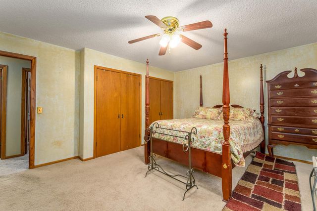 1277 N Osage Rd, Mulvane, KS 67110