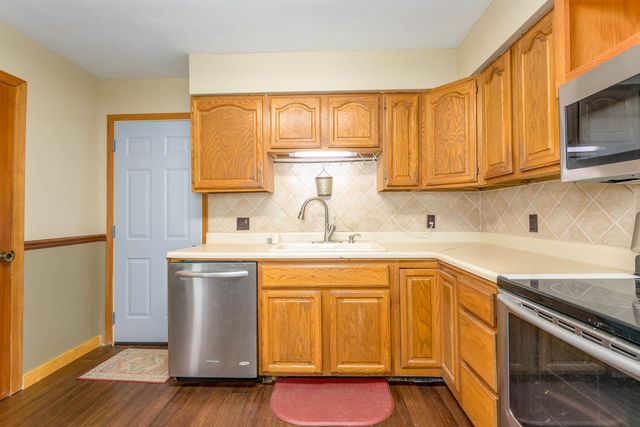 1277 N Osage Rd, Mulvane, KS 67110