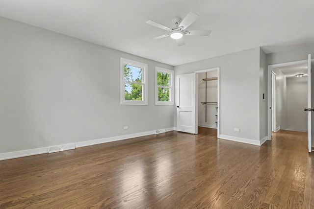 1504 Pfingsten Road, Glenview, IL 60025